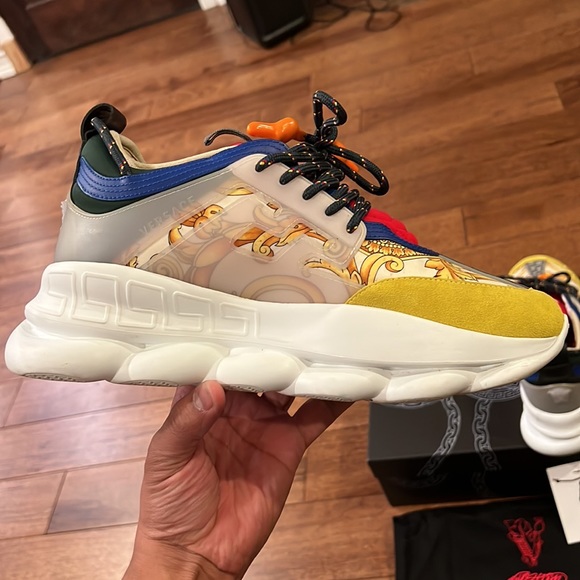 Versace-The Chain Reaction - Picture 5 of 8